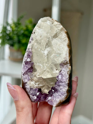 Druzy Amethyst With Calcite Free Form From Uruguay #2